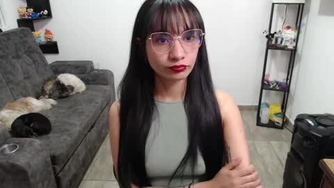 Pia  online show from 12, 9, 2025