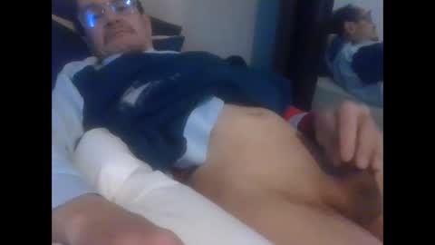 pichoun71 online show from 14, 2, 2025