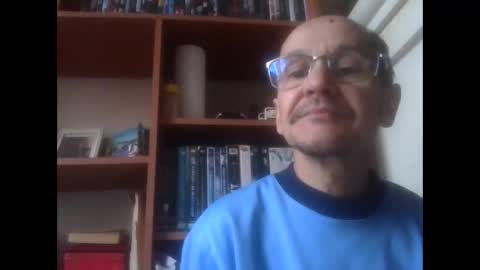 pichoun71 online show from 21, 2, 2025