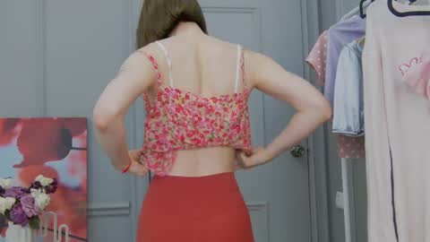 Snapshot of pickme_lizzy chatting on 22, 10, 2025 Lizzy online show from 22, 10, 2025
