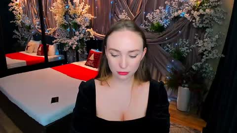 Emelie online show from 12, 1, 2025