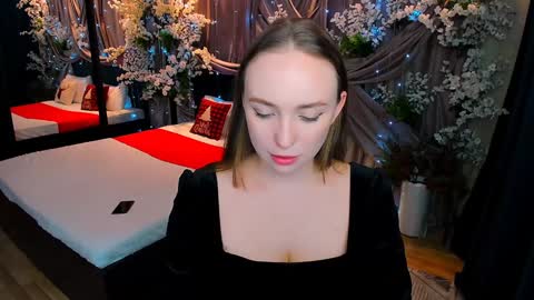 Emelie online show from 12, 1, 2025