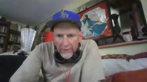 pierce702420 online show from 27, 3, 2026