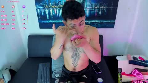 Snapshot of piggy_eddy chatting on 13, 10, 2025 Eddy Brock... Its a pleasure to talk to... online show from 13, 10, 2025