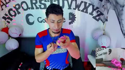 Snapshot of piggy_eddy chatting on 25, 10, 2025 Eddy Brock... Its a pleasure to talk to... online show from 25, 10, 2025