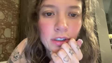 Snapshot of pikawiii chatting on 23, 2, 2025 ill be back on monday 18th of november online show from 23, 2, 2025