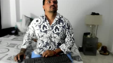 Snapshot of pikoro_gomez chatting on 9, 11, 2025 pikoro_gomez online show from 9, 11, 2025