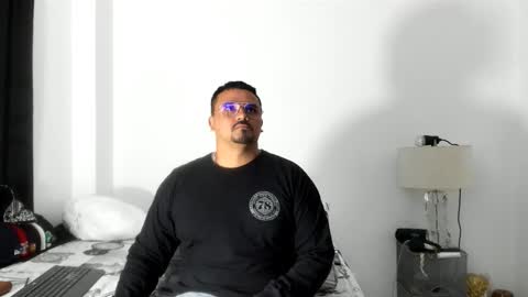 Snapshot of pikoro_gomez chatting on 24, 11, 2025 pikoro_gomez online show from 24, 11, 2025