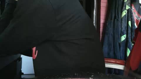 Snapshot of pils001 chatting on 28, 9, 2025 Pils online show from 28, 9, 2025