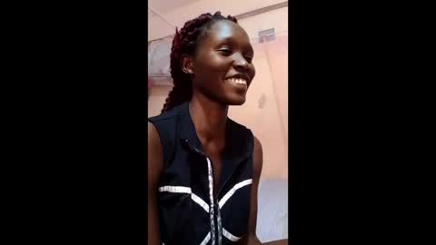 Snapshot of pinah1997 chatting on 10, 4, 2026 pinah1997 online show from 10, 4, 2026