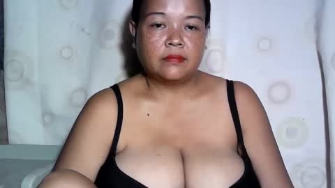 pinay_yummy28 online show from 14, 11, 2025