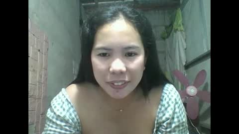 pinaychubbymomm online show from 2, 2, 2026