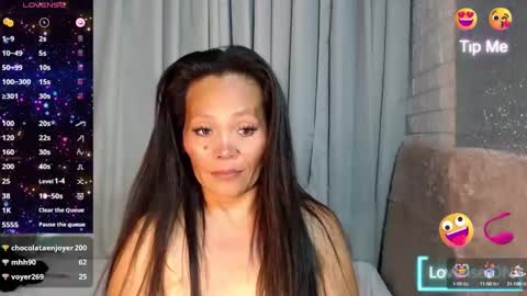 Snapshot of pinaymom69xx chatting on 26, 2, 2025 vangie online show from 26, 2, 2025