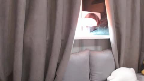       online show from 16, 1, 2025