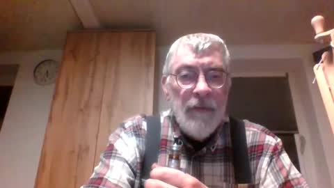 Snapshot of pinholder chatting on 18, 11, 2025 Michael online show from 18, 11, 2025