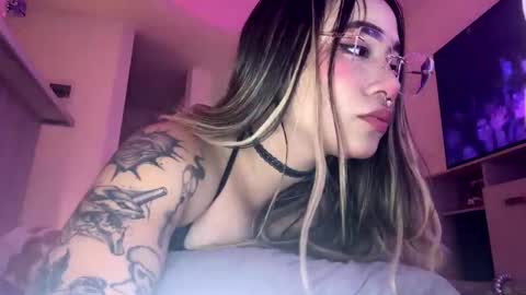 KELLY  online show from 3, 12, 2025