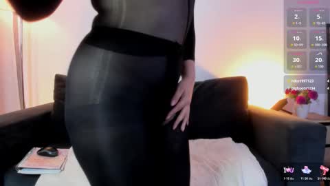 pink_secret online show from 10, 3, 2026