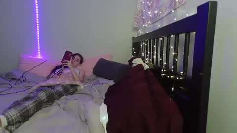 pink_tv online show from 1, 2, 2026