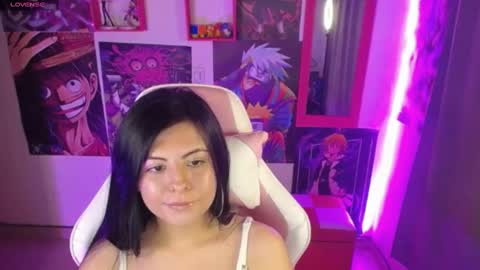 pink_yuii online show from 19, 12, 2024