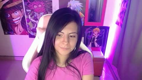 pink_yuii online show from 12, 1, 2025