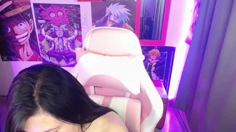 pink_yuii online show from 19, 1, 2025