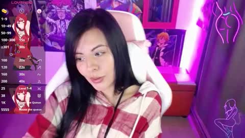 pink_yuii online show from 27, 2, 2025