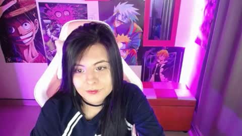 pink_yuii online show from 1, 3, 2025
