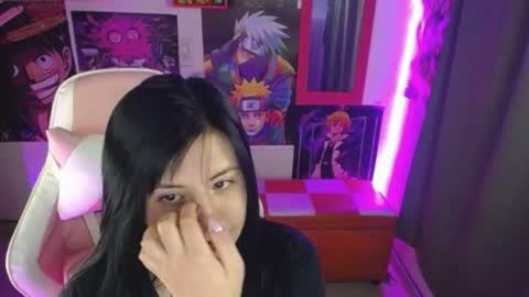 pink_yuii online show from 8, 11, 2025