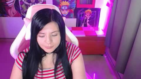 pink_yuii online show from 13, 1, 2026