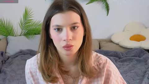 Snapshot of pinkadele chatting on 4, 3, 2026 Adele online show from 4, 3, 2026