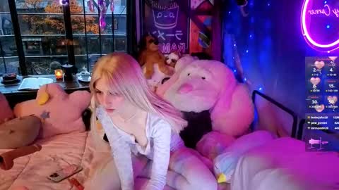 Gwenie online show from 28, 11, 2025