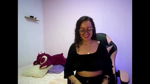 pinkvixen69 online show from 14, 1, 2026