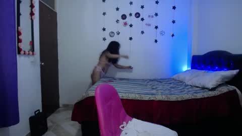 VIOLETA LOPEZ online show from 21, 2, 2025