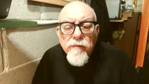 Snapshot of pippetta1 chatting on 8, 11, 2025 pippetta1 online show from 8, 11, 2025