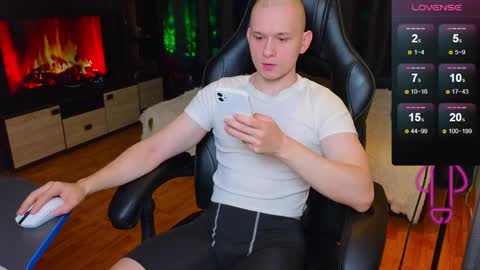 STRONGBEAUTY online show from 3, 1, 2025