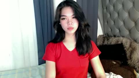 Snapshot of pitchy_pitch chatting on 8, 2, 2025 The Girl Named Eyve online show from 8, 2, 2025