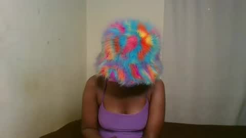 Snapshot of pixie_roman chatting on 11, 2, 2025 Majesty online show from 11, 2, 2025