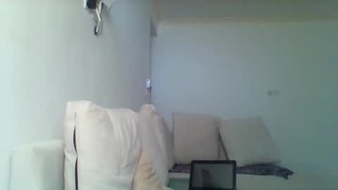 Snapshot of pixie_roman chatting on 23, 10, 2025 Majesty online show from 23, 10, 2025