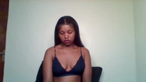 Snapshot of pixie_roman chatting on 25, 2, 2026 Majesty online show from 25, 2, 2026