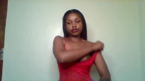 Snapshot of pixie_roman chatting on 18, 3, 2026 Majesty online show from 18, 3, 2026