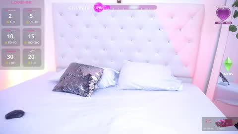 pixiehot_ online show from 1, 2, 2026