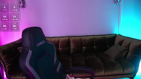 Snapshot of pixiepeachh chatting on 12, 11, 2025 pixiepeachh online show from 12, 11, 2025