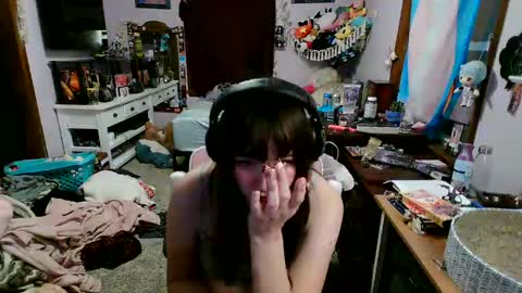 Izzy online show from 9, 1, 2025