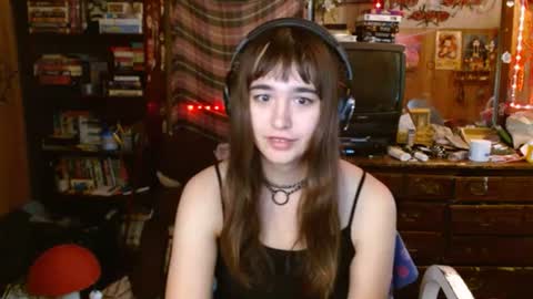 Izzy online show from 18, 9, 2025