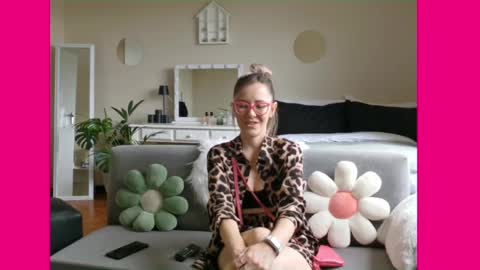 Lynn online show from 26, 2, 2025