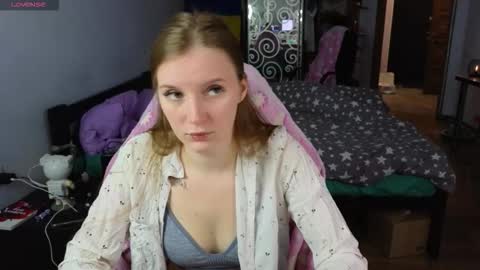 Snapshot of playful_mary chatting on 6, 2, 2026 Masha online show from 6, 2, 2026