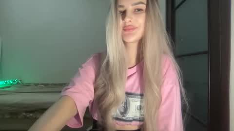 Mia online show from 17, 10, 2025