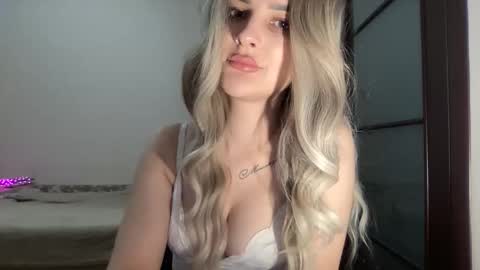 Mia online show from 20, 10, 2025