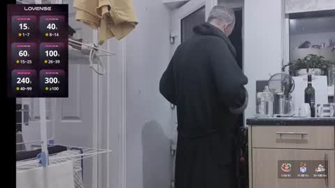 Play Me online show from 12, 10, 2025