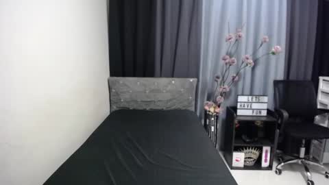 LAUREEN online show from 4, 2, 2026